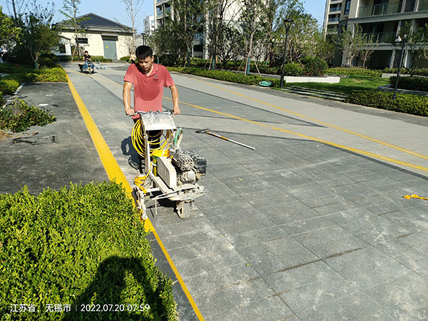 無錫小區(qū)道路劃線,無錫道路劃線找飛揚(yáng)市政